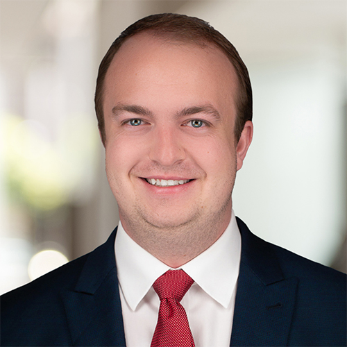 Headshot of Derrick Bradford