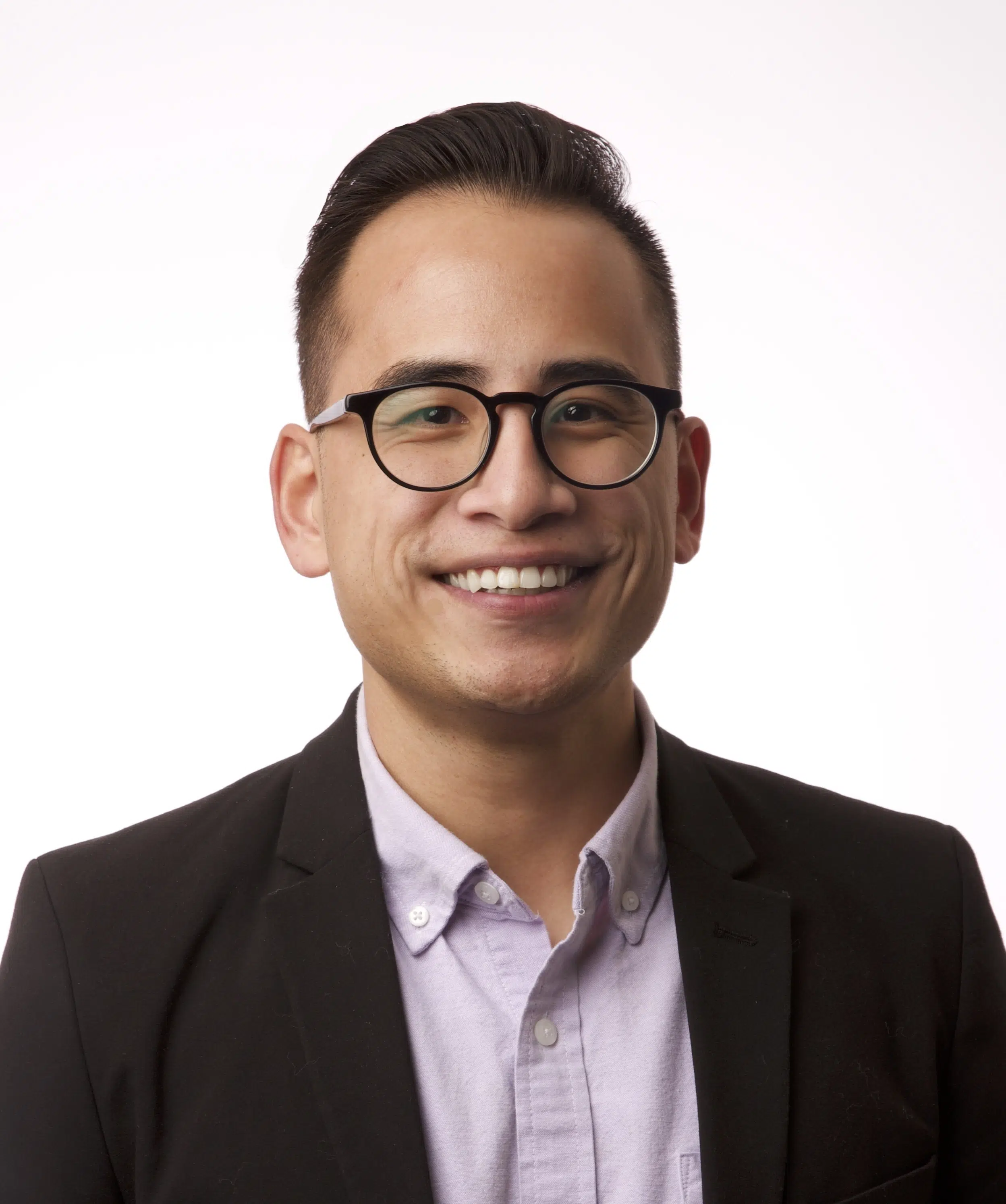 Headshot of Legend Lee Chip Sao, Senior Customer Success Manger, Suralink
